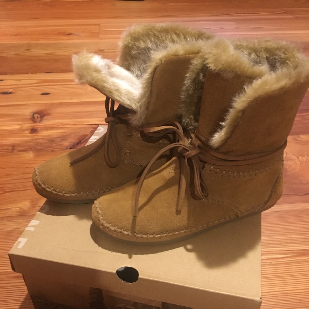 Toms Zahara Chestnut Suede Faux Hair Boots